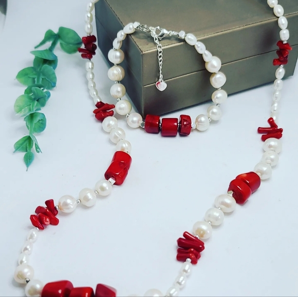Natural coral, Freshwater Pearl set - Picture 4 of 4